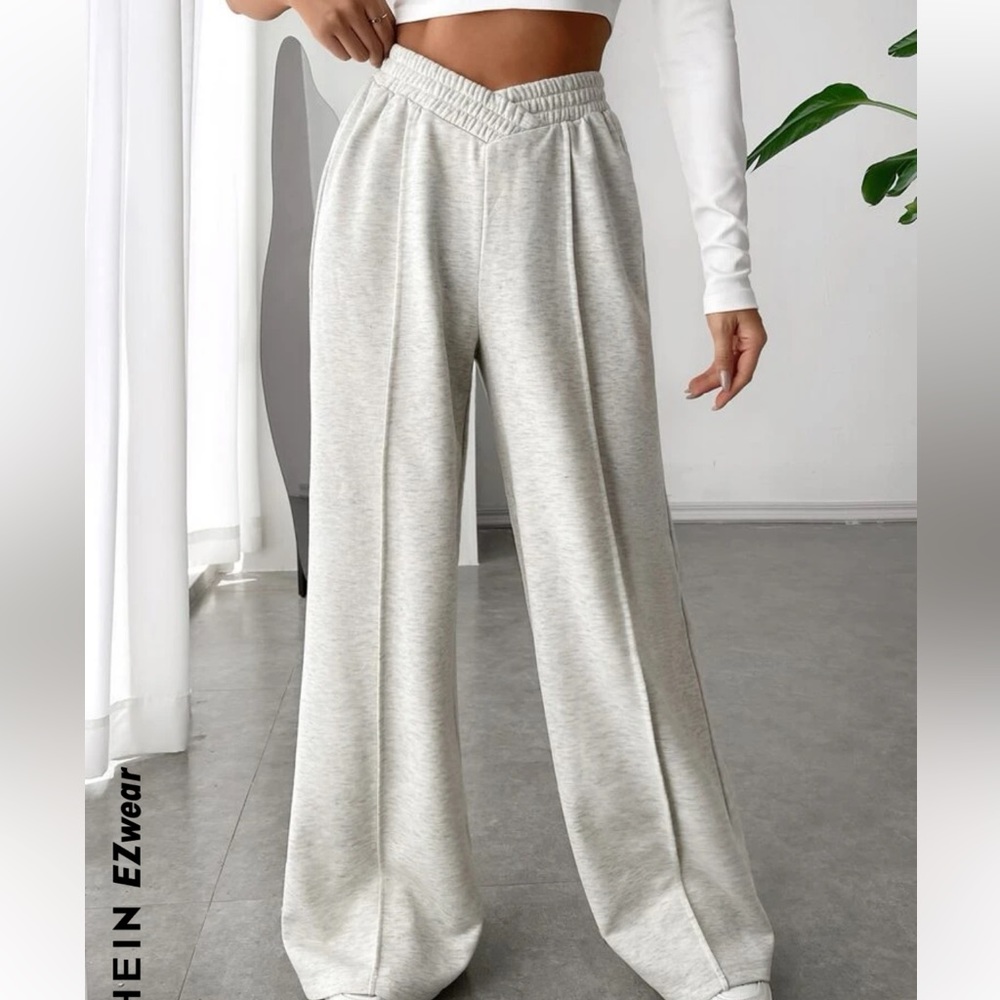 Never been worn, sweatpants.